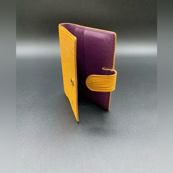 💜💛Louis Vuitton Epi Yellow and Purple Compact Wallet | PRELOVED!!💛💜 - Picture 5 of 7
